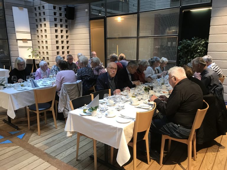 bister казино